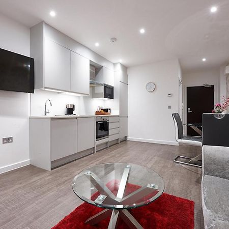 Luxustay Milburn House Милтон-Кейнс Экстерьер фото
