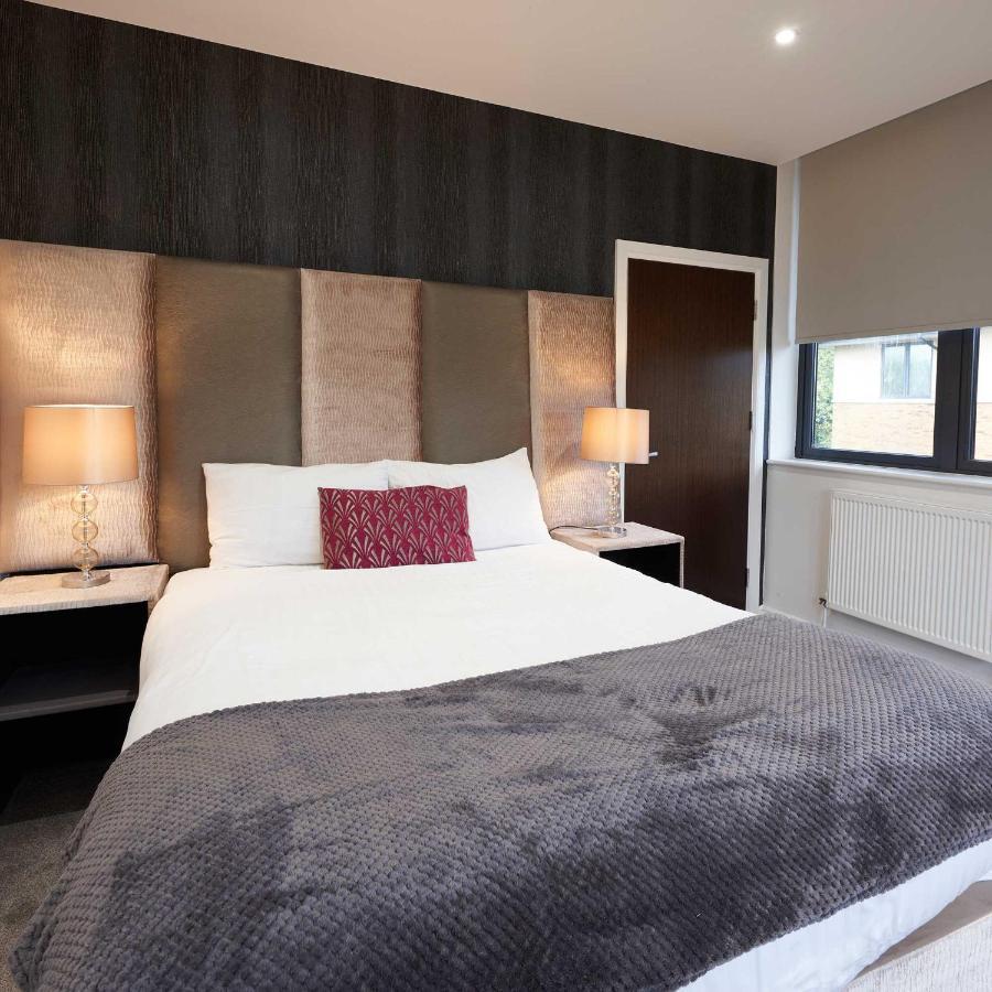 Luxustay Milburn House Милтон-Кейнс Экстерьер фото